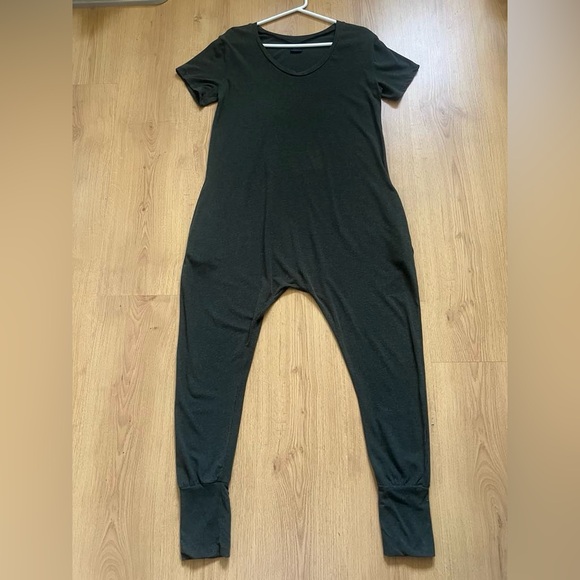 Medium Pippa and Peach Jumpsuit - Picture 5 of 5